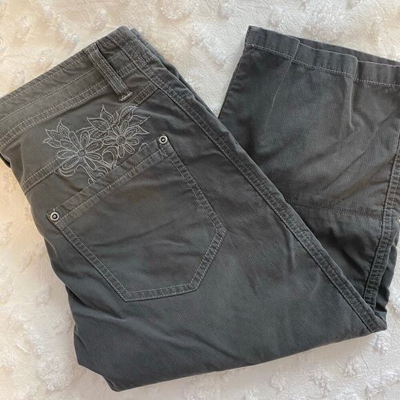 Kuhl Womens Sz 2 Embroidered Capri Pant Outdoor Hiking Gorpcore Goth Grey Y2K - Picture 1 of 6